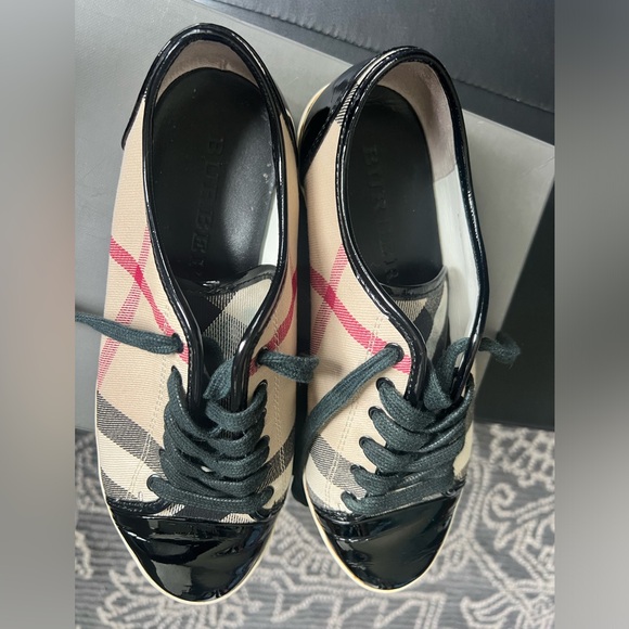 Authentic Burberry Sneakers - Picture 4 of 5